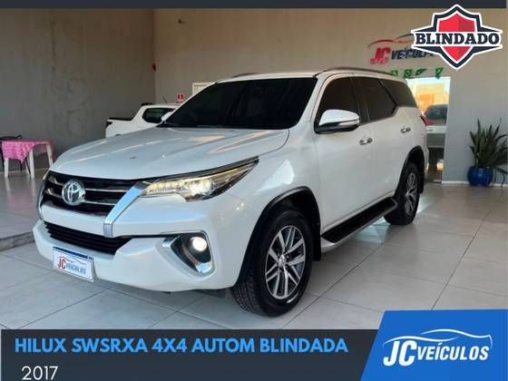 TOYOTA HILUX SW4 2.8 SRX 4X4 7 LUGARES 16V TURBO INTERCOOLER DIESEL 4P AUTOMÁTICO